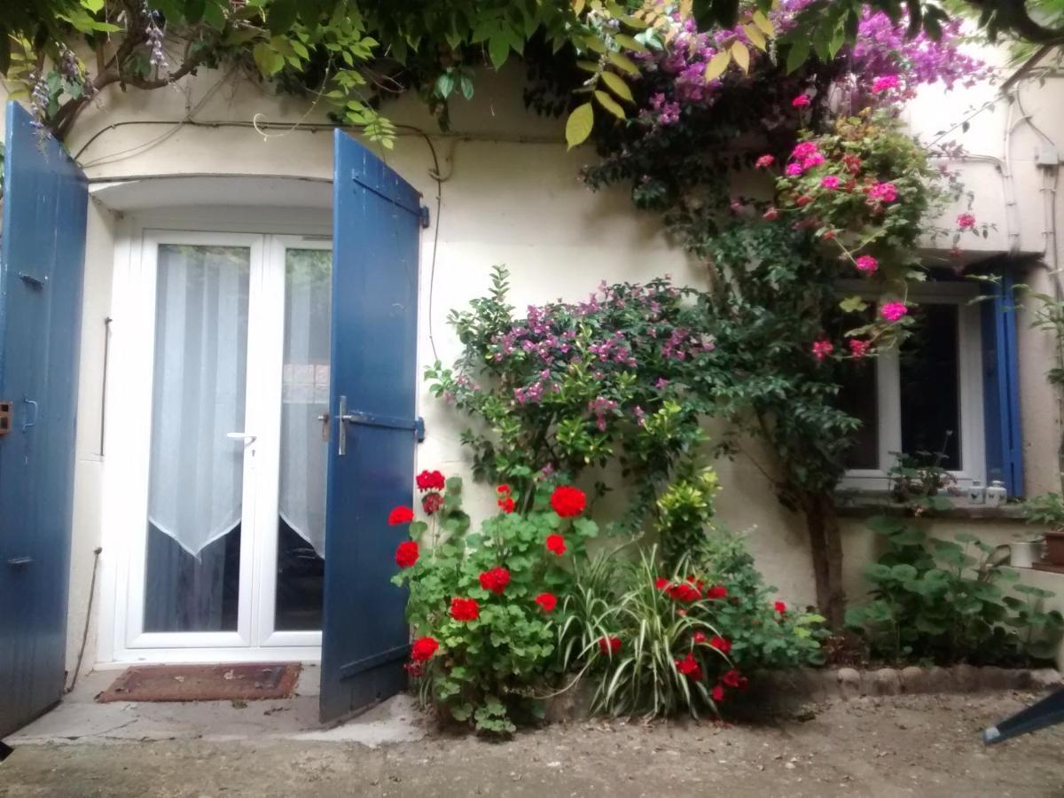 Gite Les Glycines Llupia Exterior photo